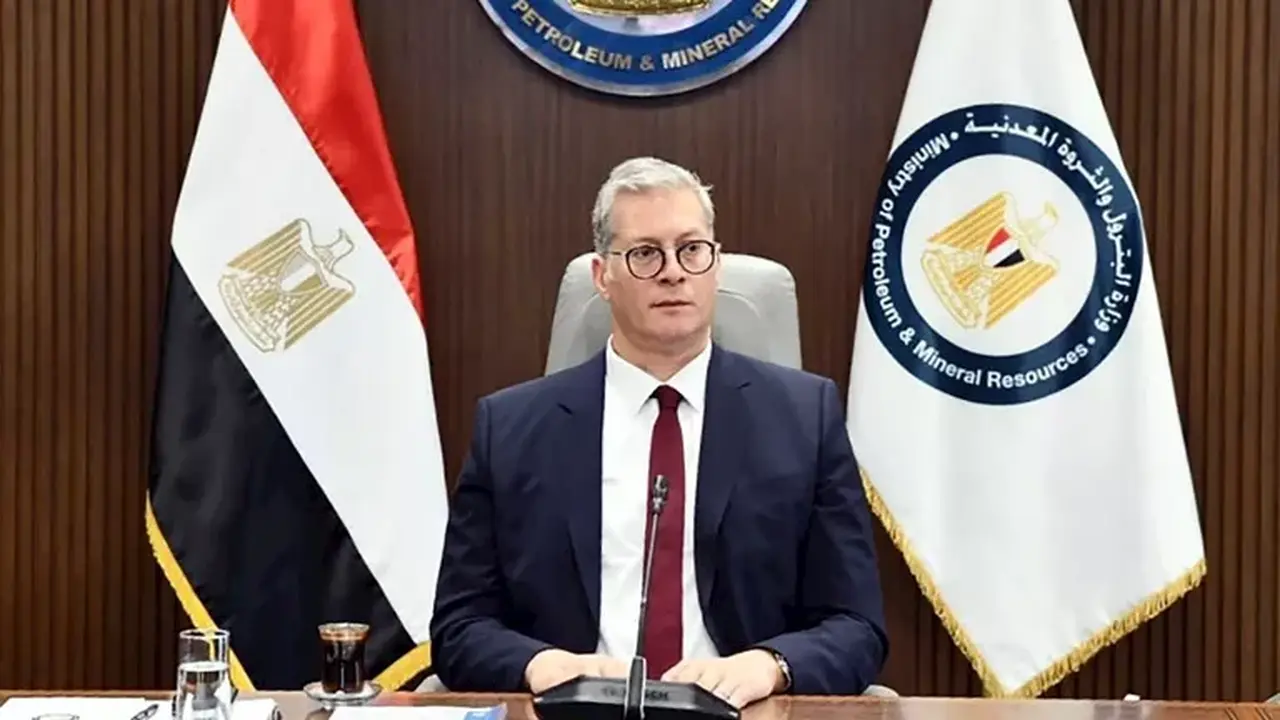 وزير البترول يعلن خفض مستحقات الشركاء الأجانب إلى 770 مليون دولار